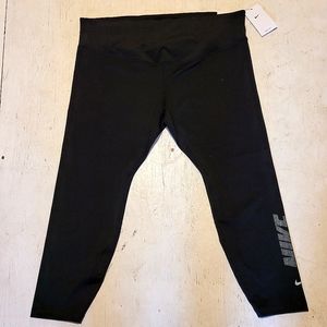 Nike One Tight Fit Mid Rise 7/8 Length Black Leggings